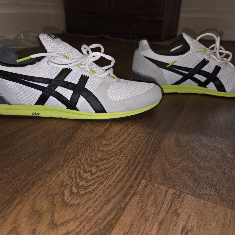 Onitsuka Tiger Mens ULT Racer

 Asic Solyte Racer White and Black Neon Sneakers